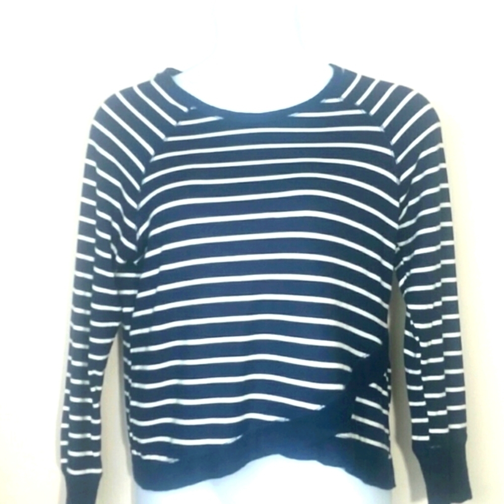 Active Life Navy Blue White Striped Long Sleeve Top Large Crew Neck Sharkbite